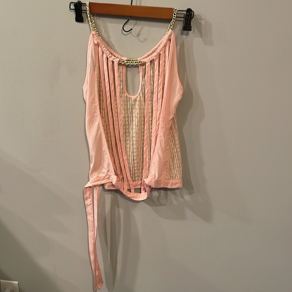Peach Mesh Top with chain details - Picture 2 of 3